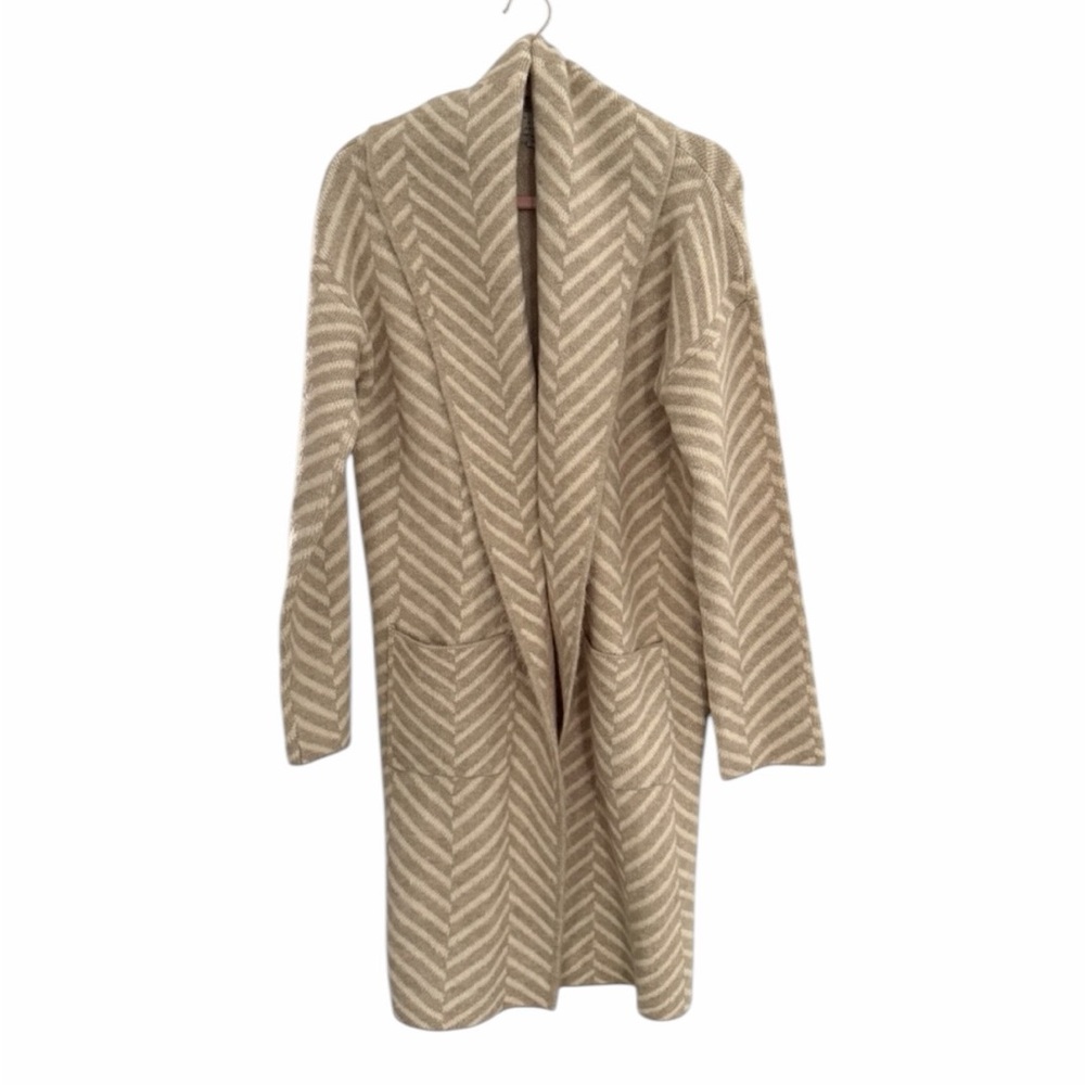 a new day Beige Chevron Cardigan Size XS/S
PTP 19” Length 40”